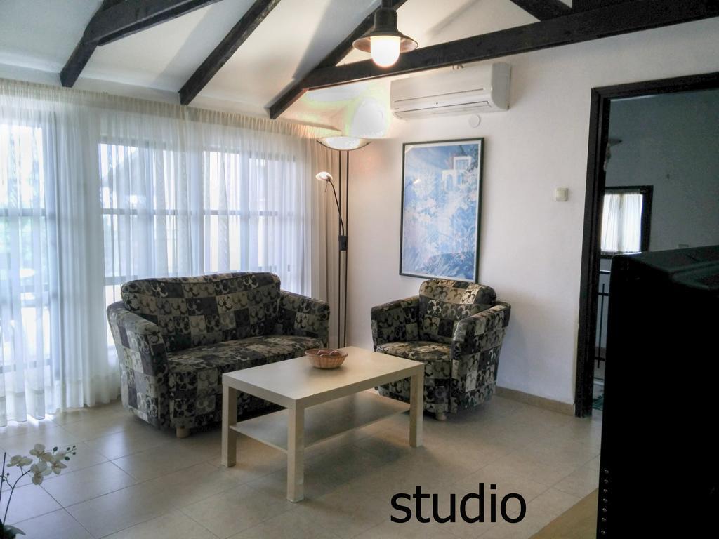 Yakir Ein Hod Aparthotel Exterior foto